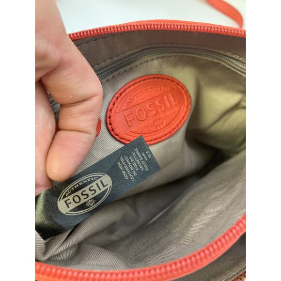 FOSSIL SMALL ORANGE PEBBLED LEATHER CROSSBODY BAG - Picture 8 of 15